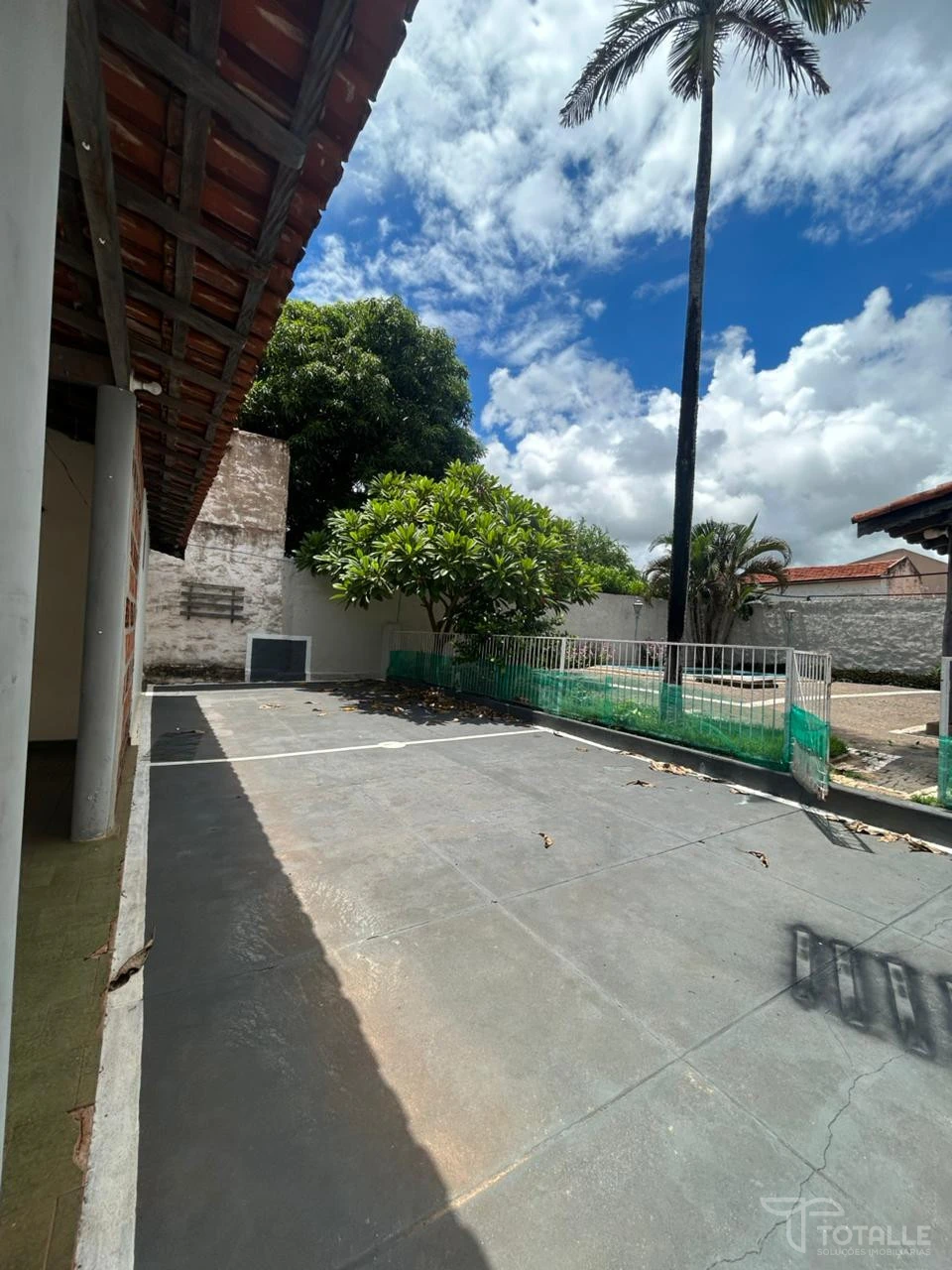 Imagens do imóveis Aluga-se Casa no Centro