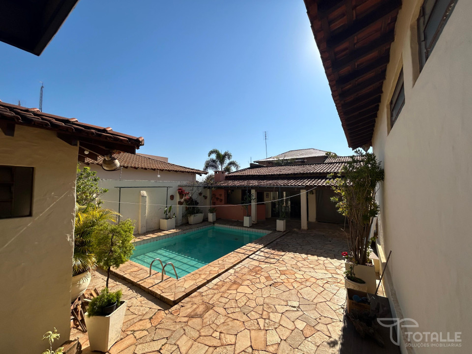 Imagens do imóveis Casa Á Venda Centro Penápolis