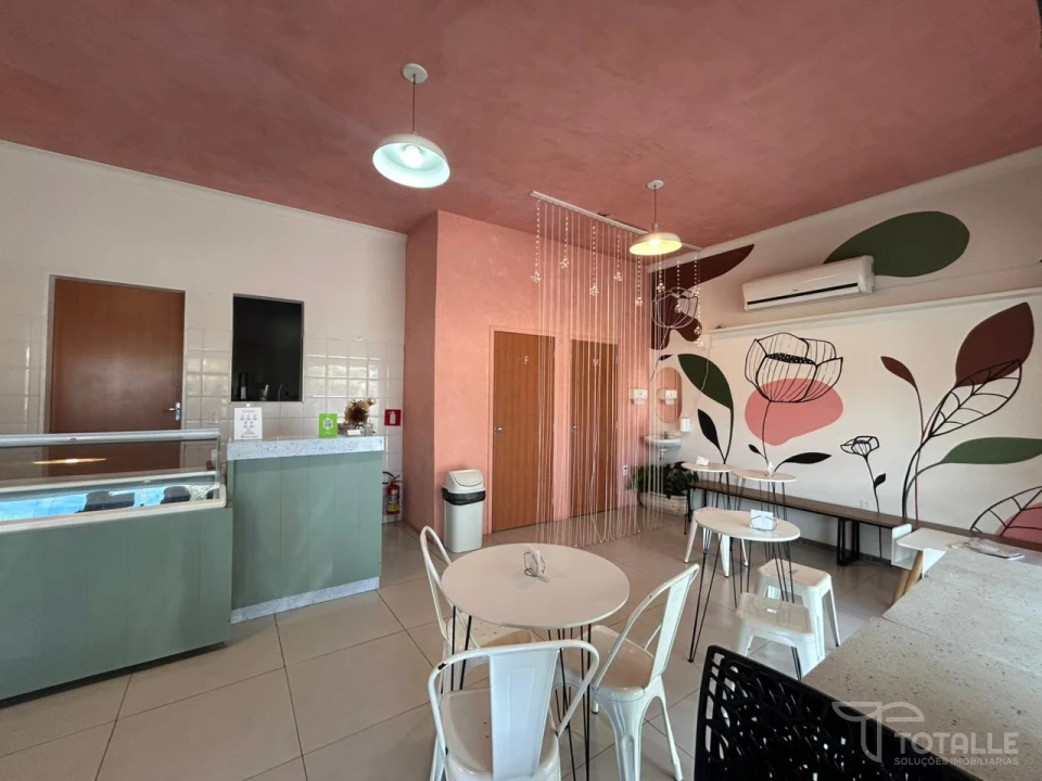 Imagens do imóveis Casa com Salão Comercial A Venda