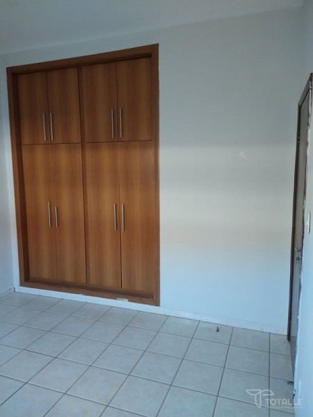 Imagens do imóveis Vende ou Aluga Casa no Centro de Penápolis