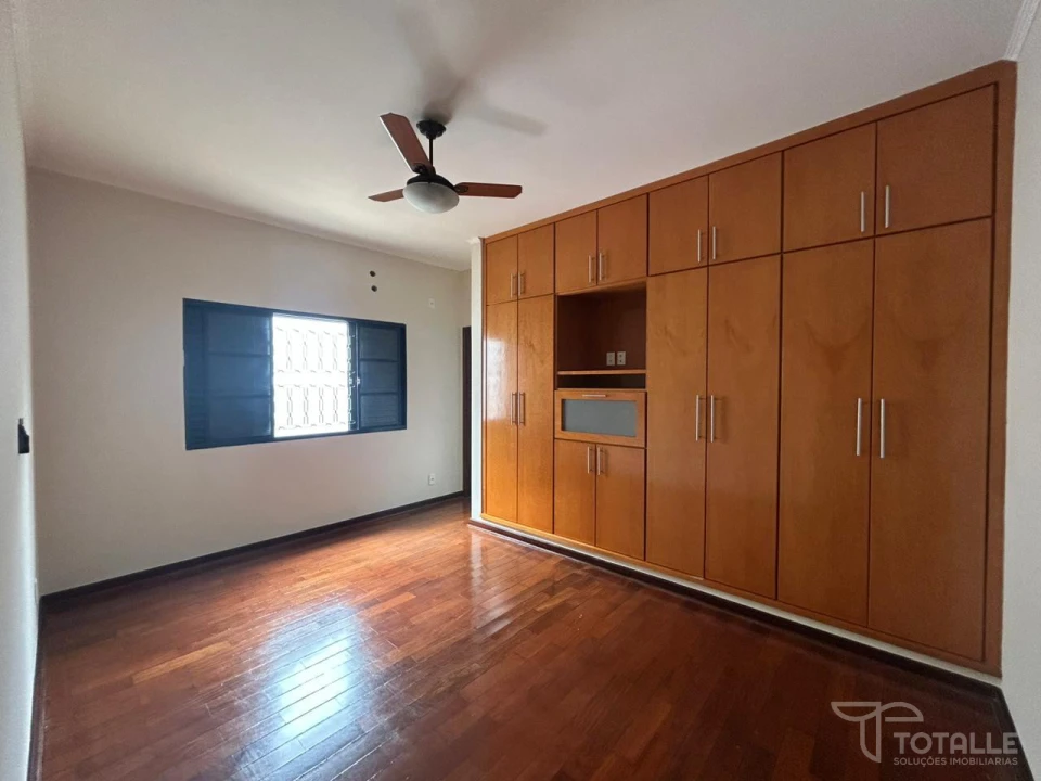 Imagens do imóveis Casa à Venda no Jardim Shangrilla