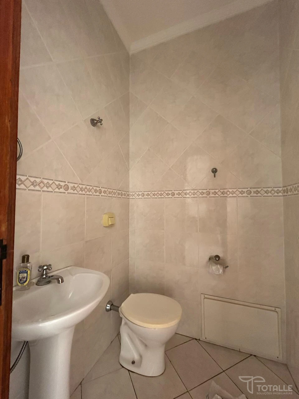 Imagens do imóveis Casa a Venda no Res. Miguel Barbeiro