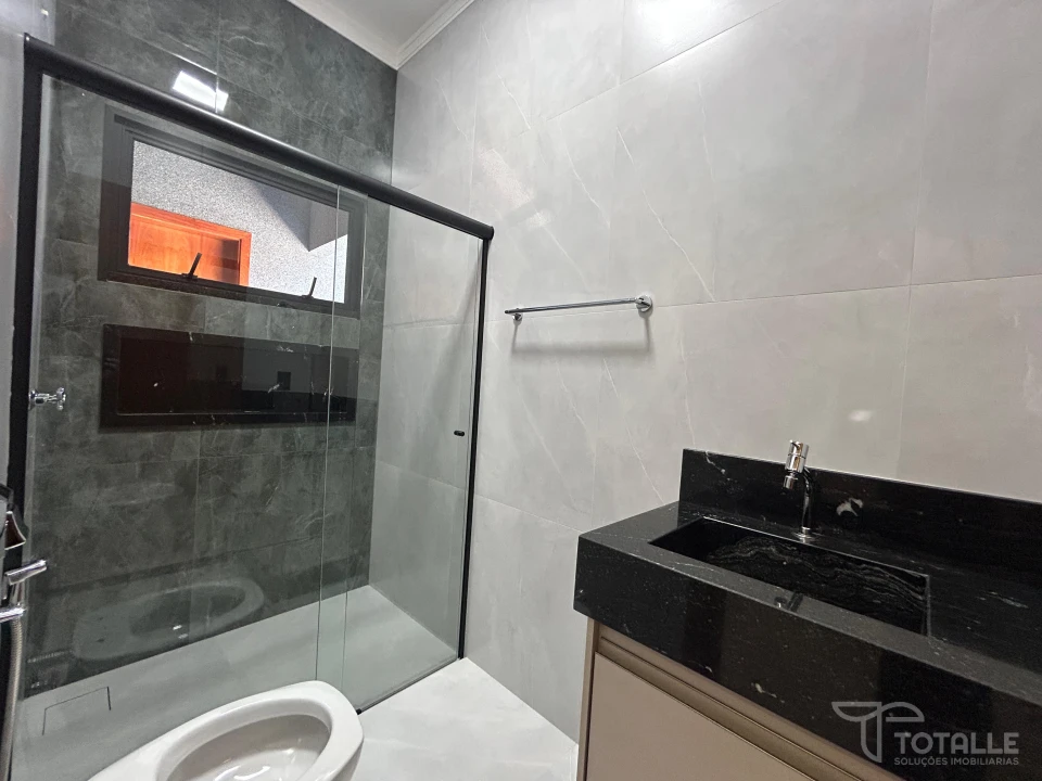 Imagens do imóveis Casa a Venda em Jardim do Lago