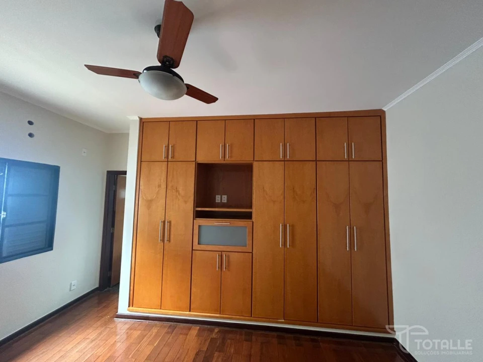 Imagens do imóveis Casa à Venda no Jardim Shangrilla