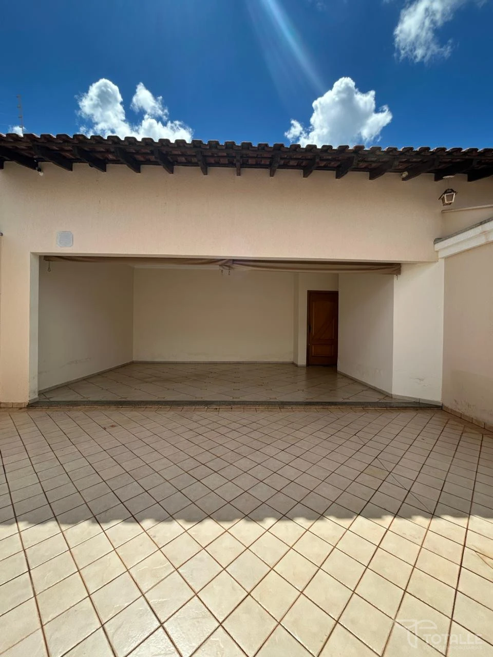 Imagens do imóveis Casa a Venda no Res. Miguel Barbeiro