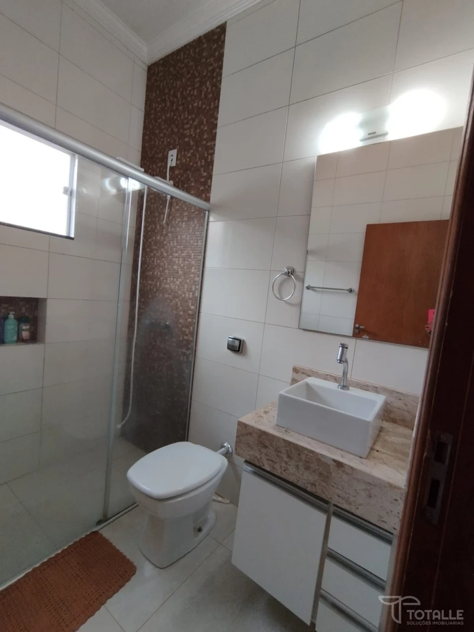 Imagens do imóveis Casa a Venda em Jardim do Lago V