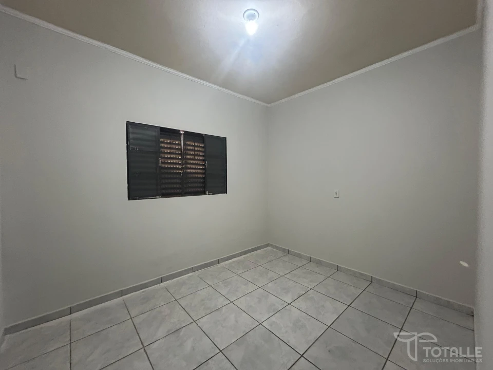 Imagens do imóveis Casa Com Predio Comercial  à Venda no Res. Regina Célia