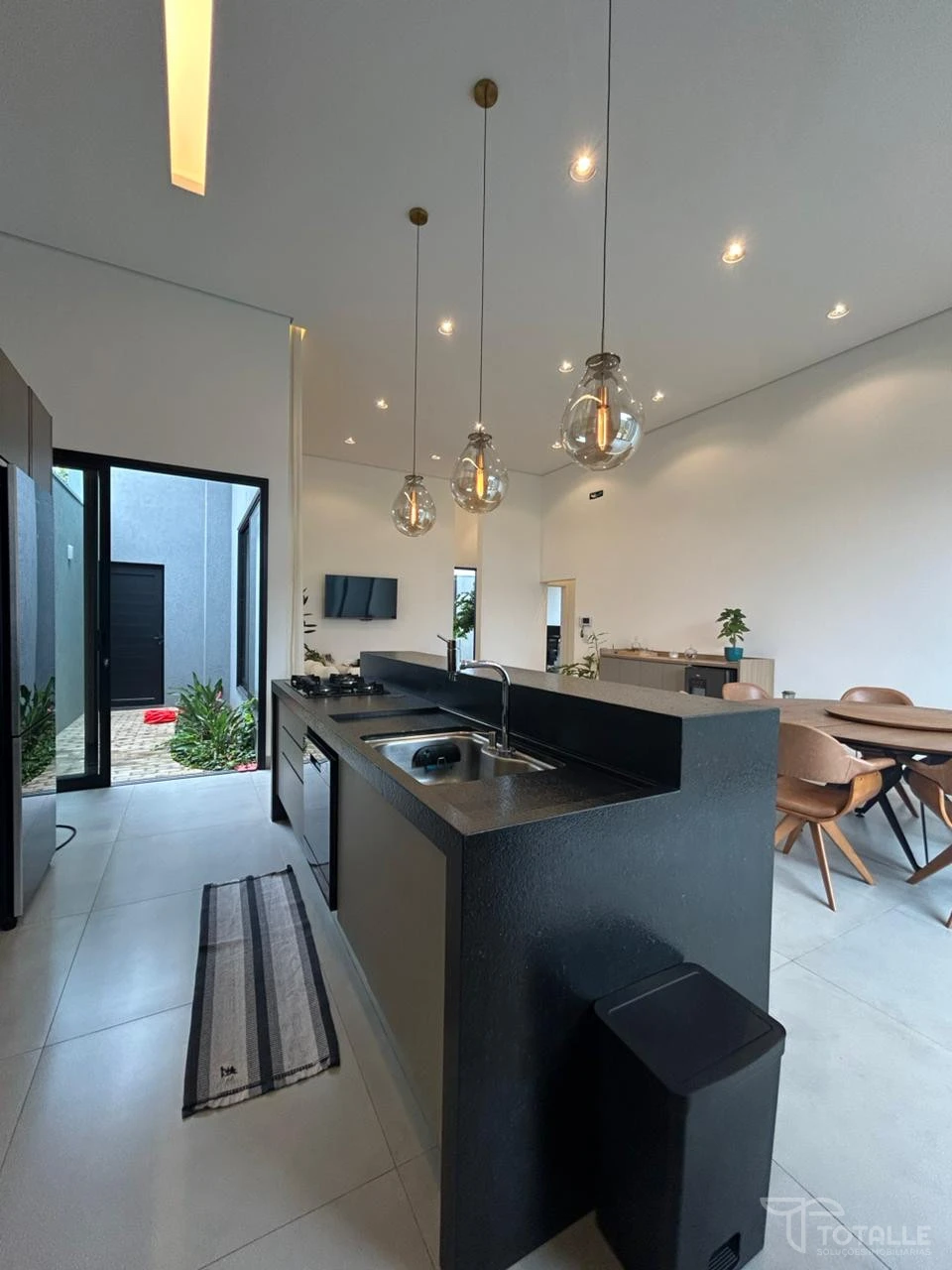 Imagens do imóveis Casa A Venta no Jardim do Lago VI