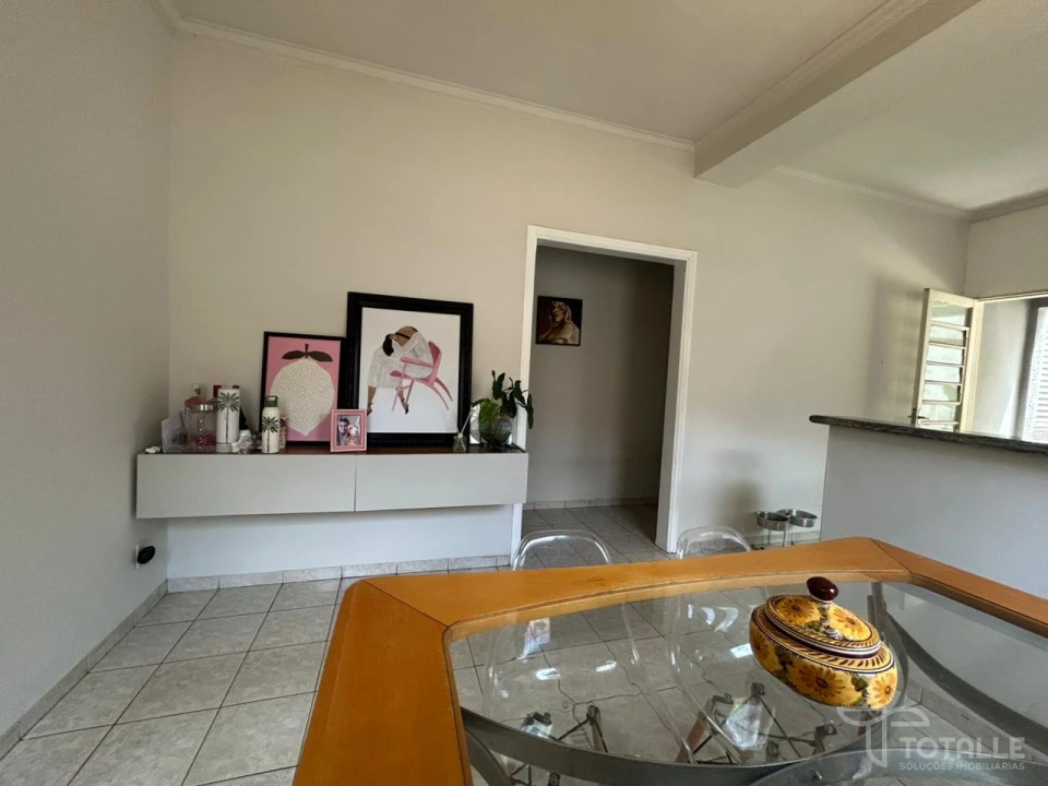 Imagens do imóveis Casa com Salão Comercial A Venda