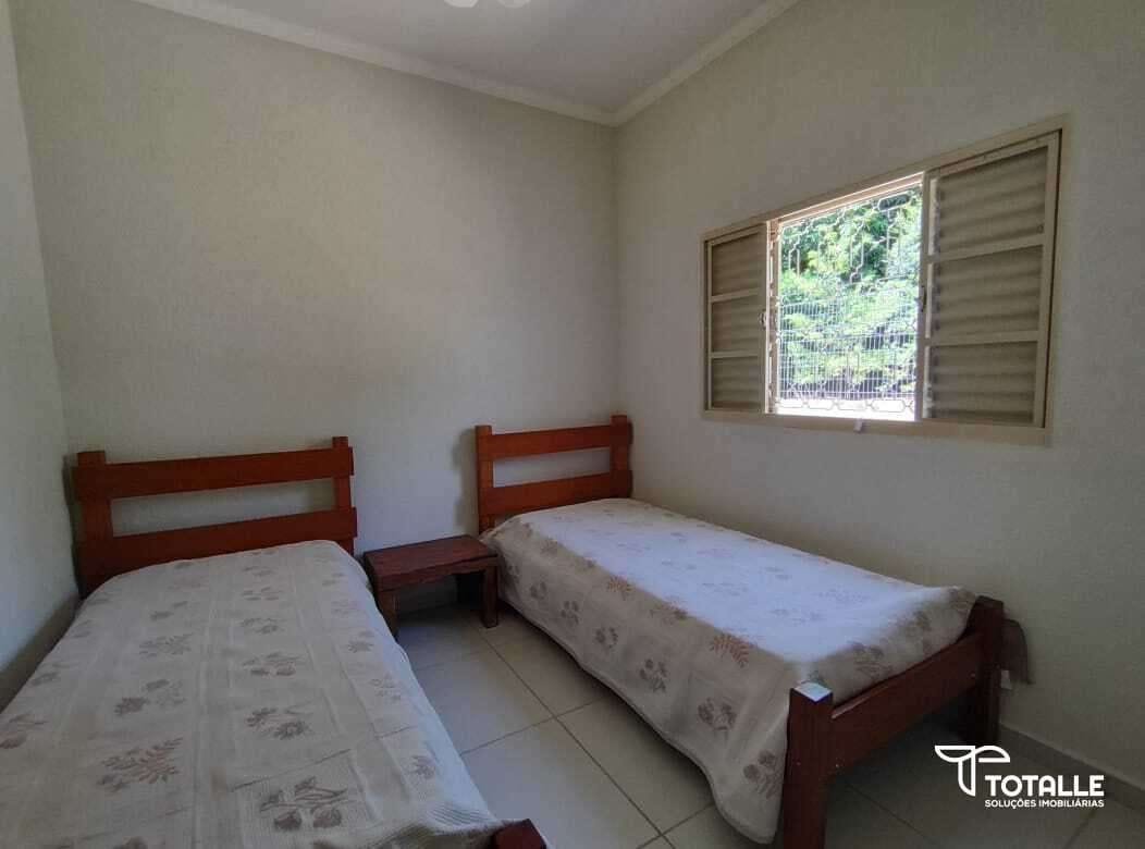 Imagens do imóveis Rancho à venda, no condomínio Recanto Belvedere, Penápolis, SP