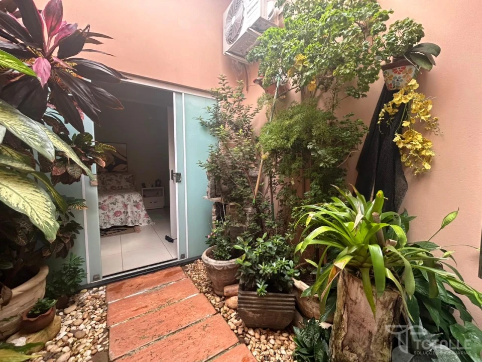 Imagens do imóveis Casa A Venda no Jardim do Lago II