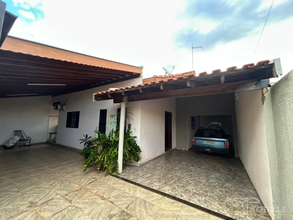Imagens do imóveis Casa À Venda Jardim Del Rey Penápolis