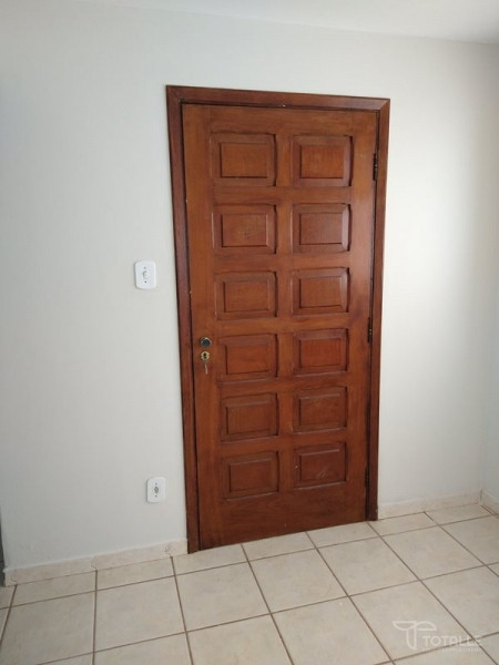 Imagens do imóveis Vende ou Aluga Casa no Centro de Penápolis