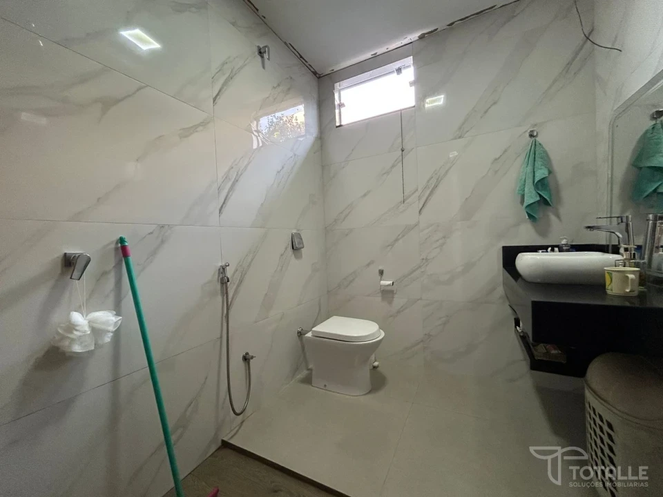 Imagens do imóveis Casa a Veda no Jardim Shangrilá