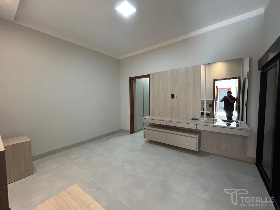 Imagens do imóveis Casa a Venda em Jardim do Lago