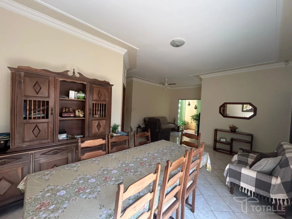 Imagens do imóveis Casa a Venda no Res. Miguel Barbeiro