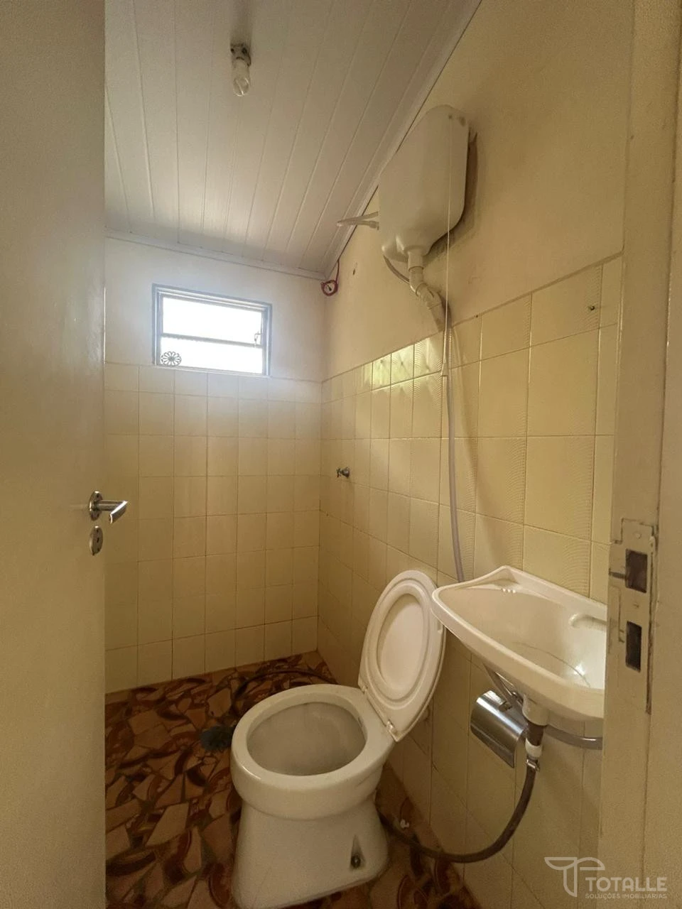 Imagens do imóveis Aluga-se Casa no Centro