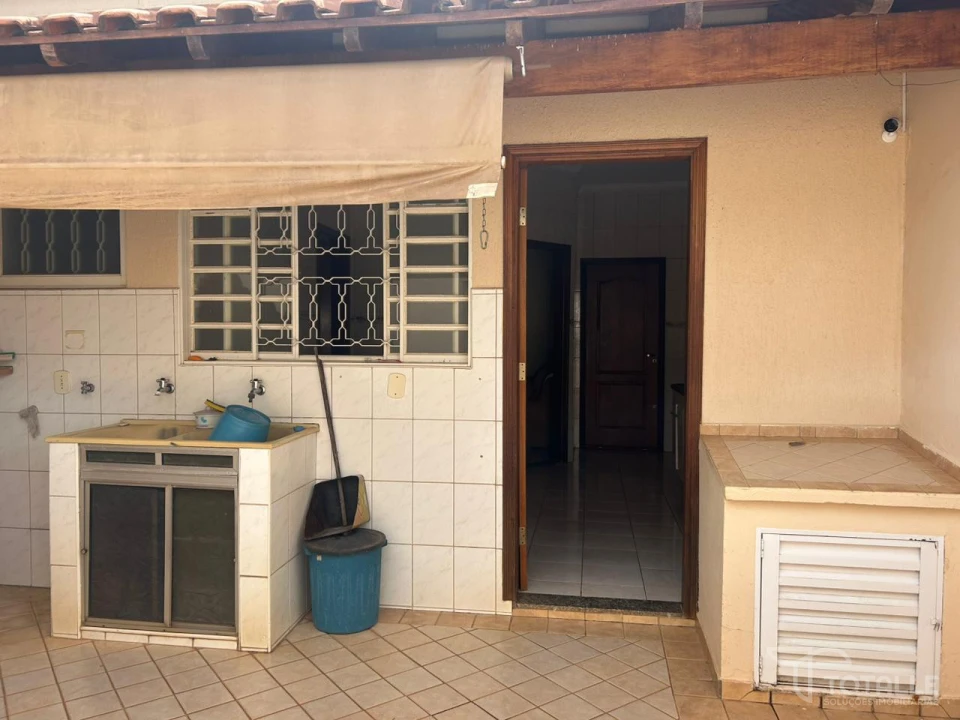 Imagens do imóveis Casa a Venda no Res. Miguel Barbeiro