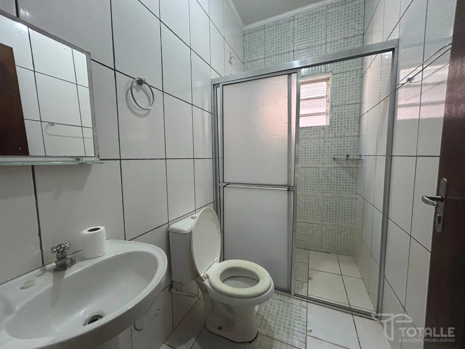 Imagens do imóveis Casa Com Predio Comercial  à Venda no Res. Regina Célia