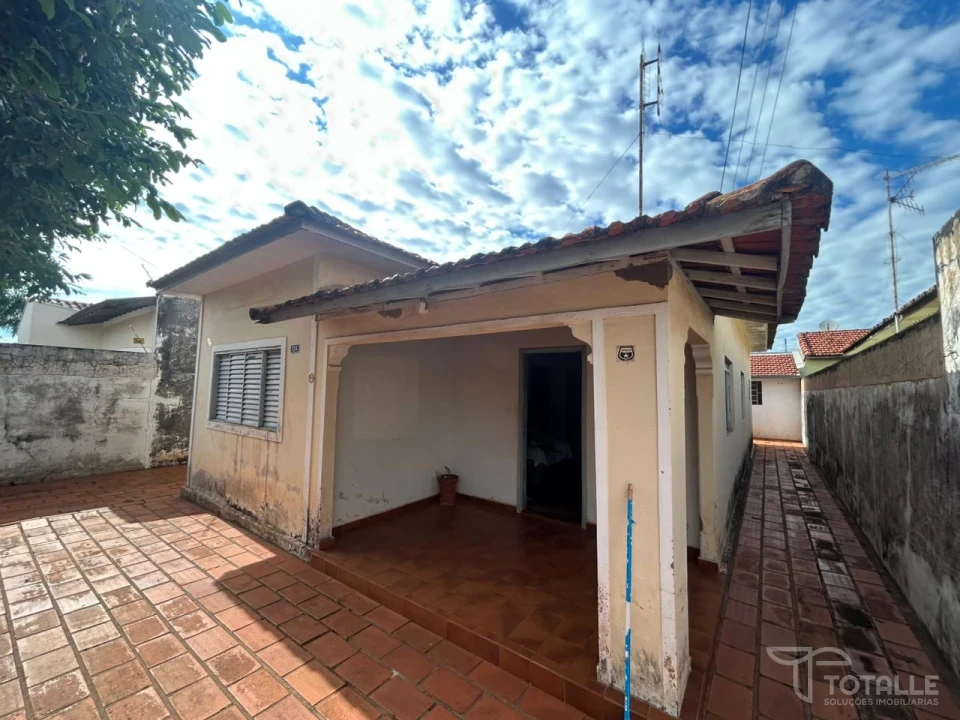 Imagens do imóveis Casa a venda próximo a faculdade