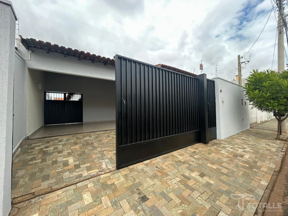 Imagens do imóveis Casa à Venda no Jardim Shangrilla