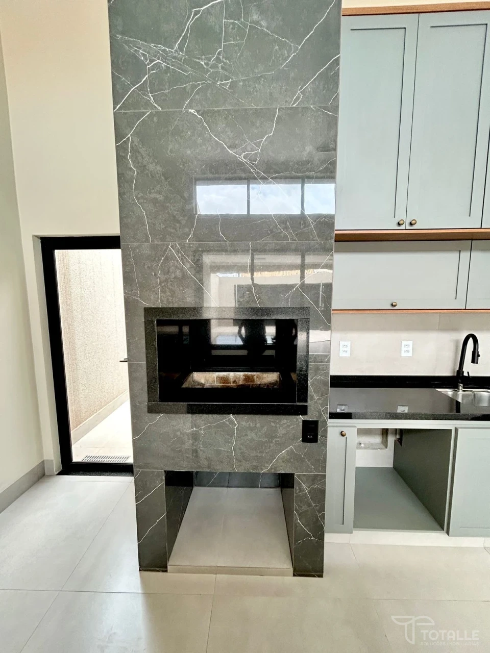 Imagens do imóveis Casa a Venda no Jardim do Lago