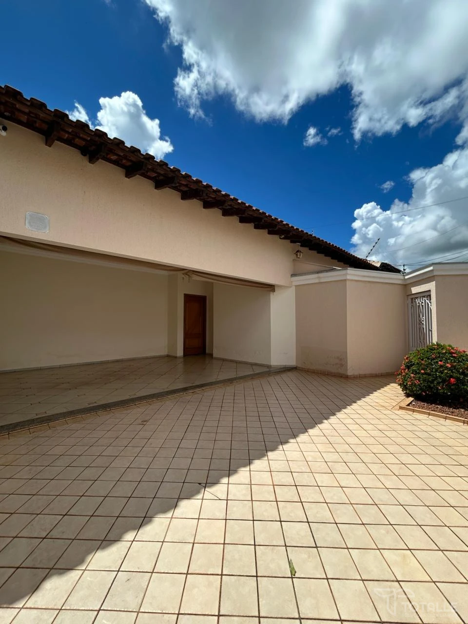 Imagens do imóveis Casa a Venda no Res. Miguel Barbeiro