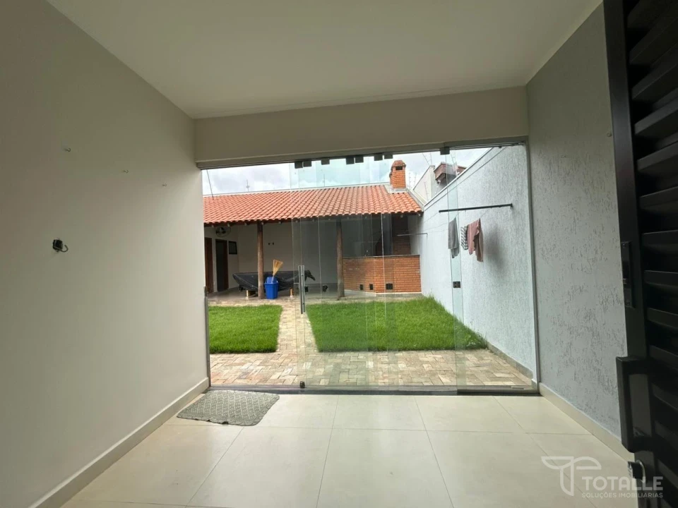 Imagens do imóveis Casa à Venda no Jardim Shangrilla