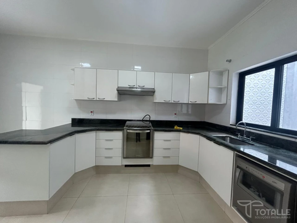 Imagens do imóveis Casa à Venda no Jardim Shangrilla