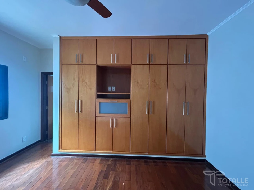 Imagens do imóveis Casa à Venda no Jardim Shangrilla