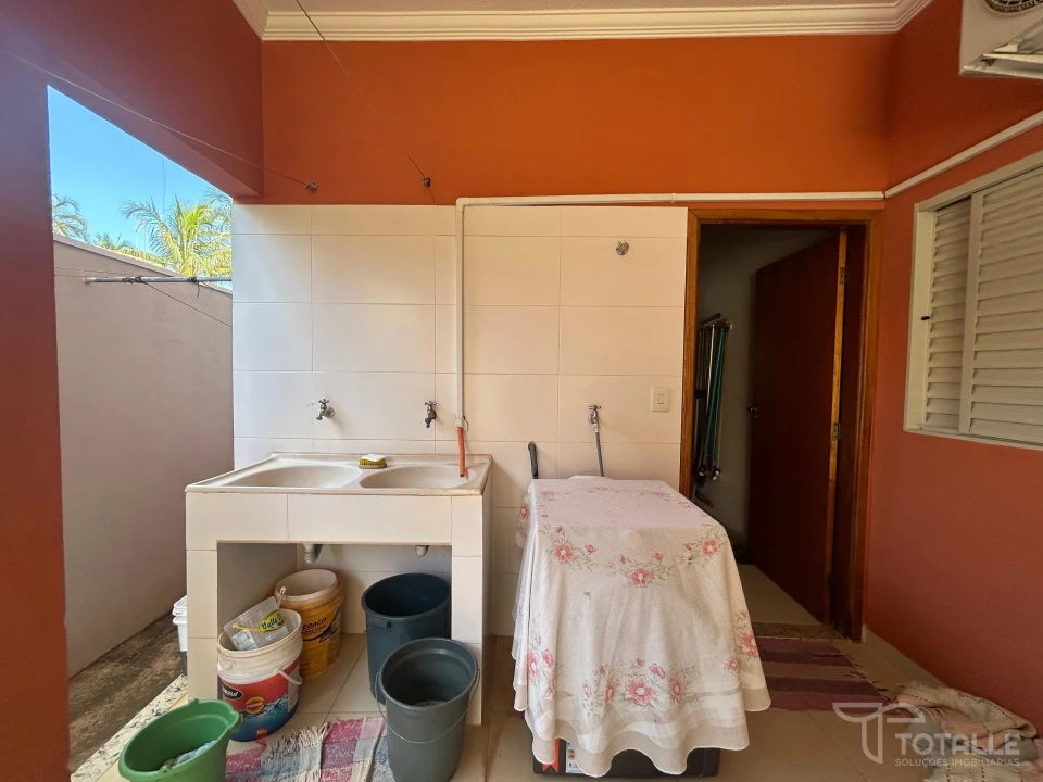 Imagens do imóveis Rancho a Venda no Belvedere