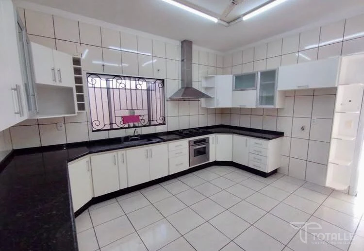 Imagens do imóveis Casa À Venda Parque Residencial Oliveira Penápolis