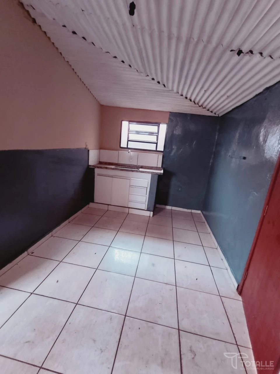 Imagens do imóveis Aluga-se Casa na Santa Terezinha