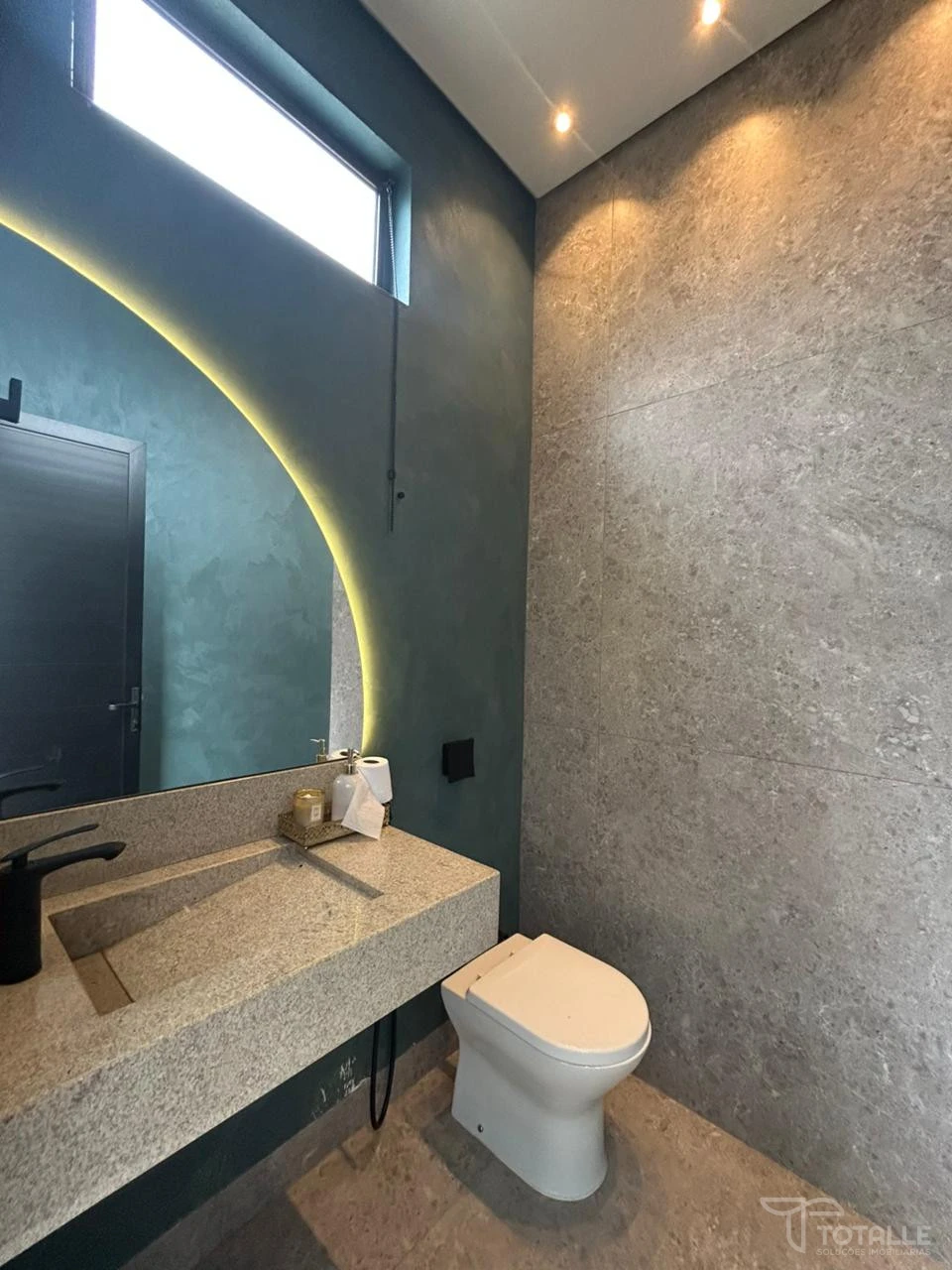 Imagens do imóveis Casa A Venta no Jardim do Lago VI