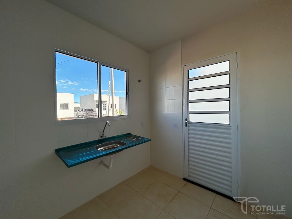 Imagens do imóveis Aluga-se Casa no Condimínio Levitti I