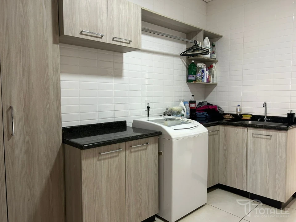 Imagens do imóveis Casa a Veda no Jardim Shangrilá