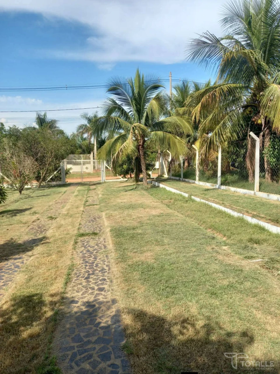 Imagens do imóveis Rancho À Venda Condominio San Marino Glicério