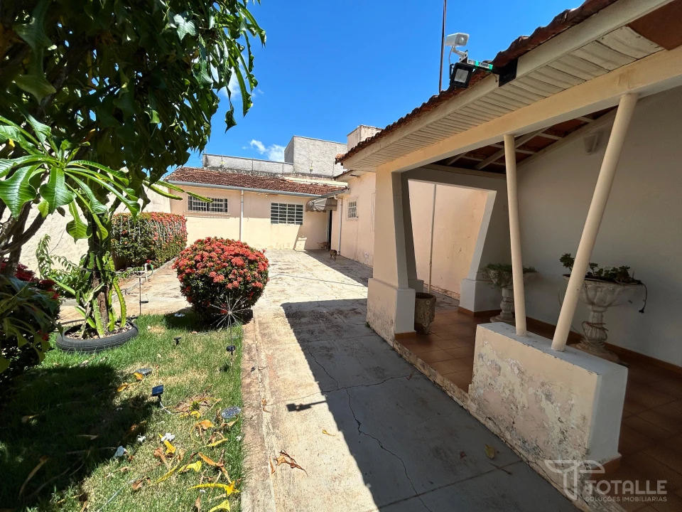 Imagens do imóveis Casa À Venda Vila Fátima Penápolis