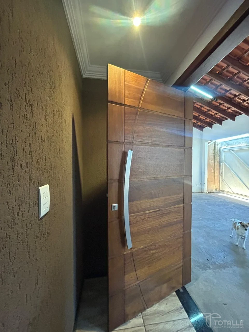 Imagens do imóveis Vende-se casa no Jardim do Lago