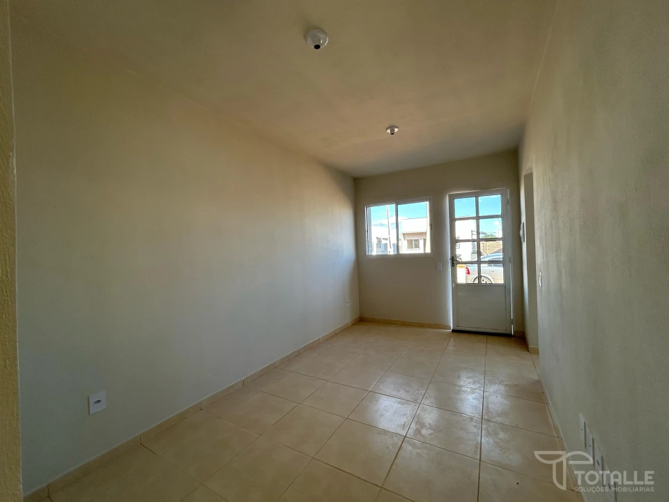 Imagens do imóveis Aluga-se Casa no Condimínio Levitti I