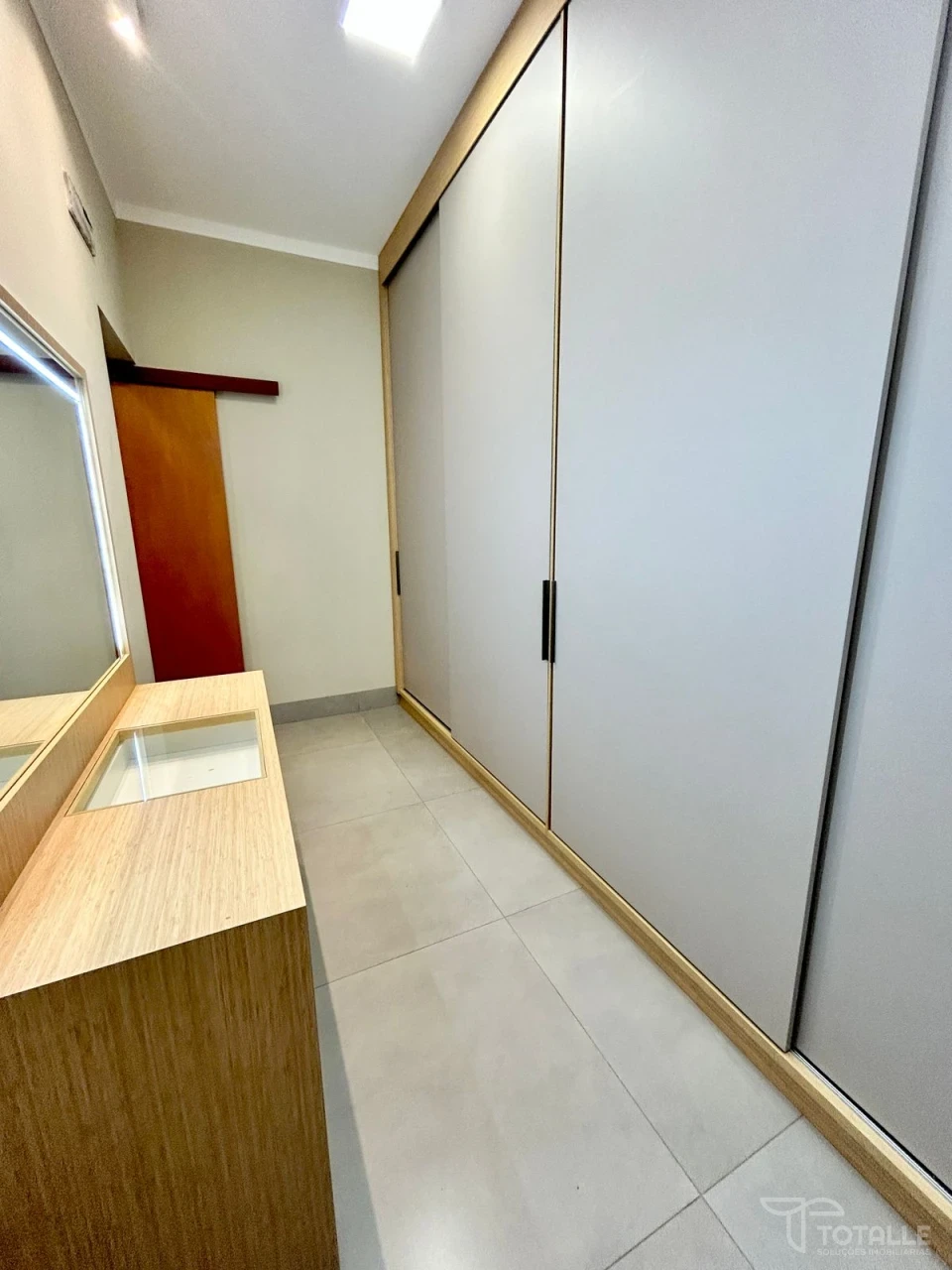 Imagens do imóveis Casa a Venda no Jardim do Lago