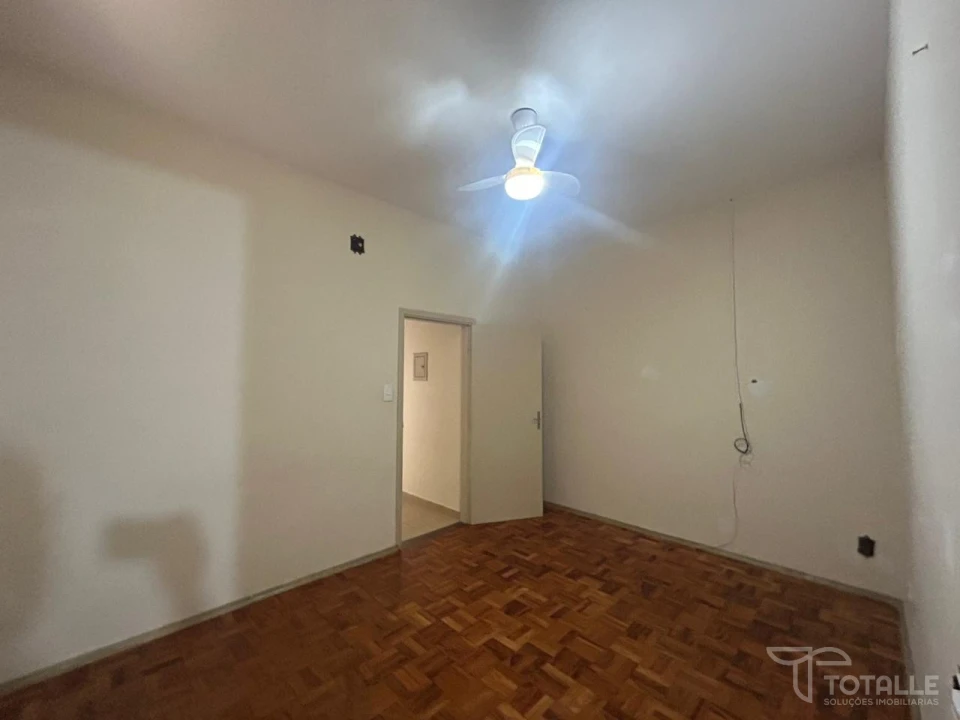 Imagens do imóveis Aluga-se Casa no Centro