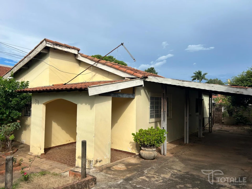 Imagens do imóveis Casa a Venda em Centro