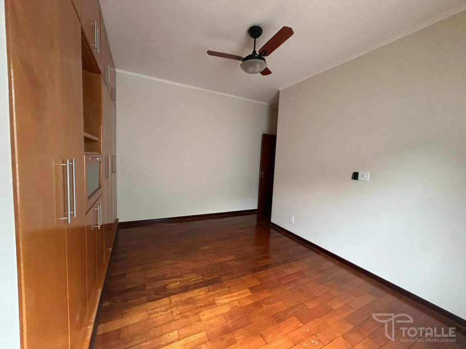 Imagens do imóveis Casa à Venda no Jardim Shangrilla