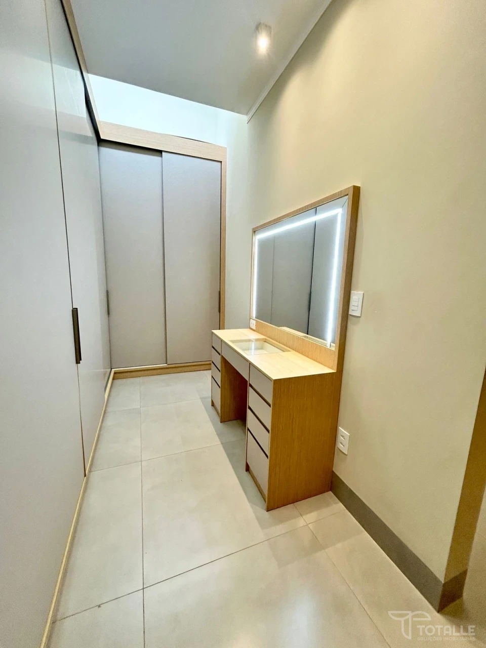 Imagens do imóveis Casa a Venda no Jardim do Lago