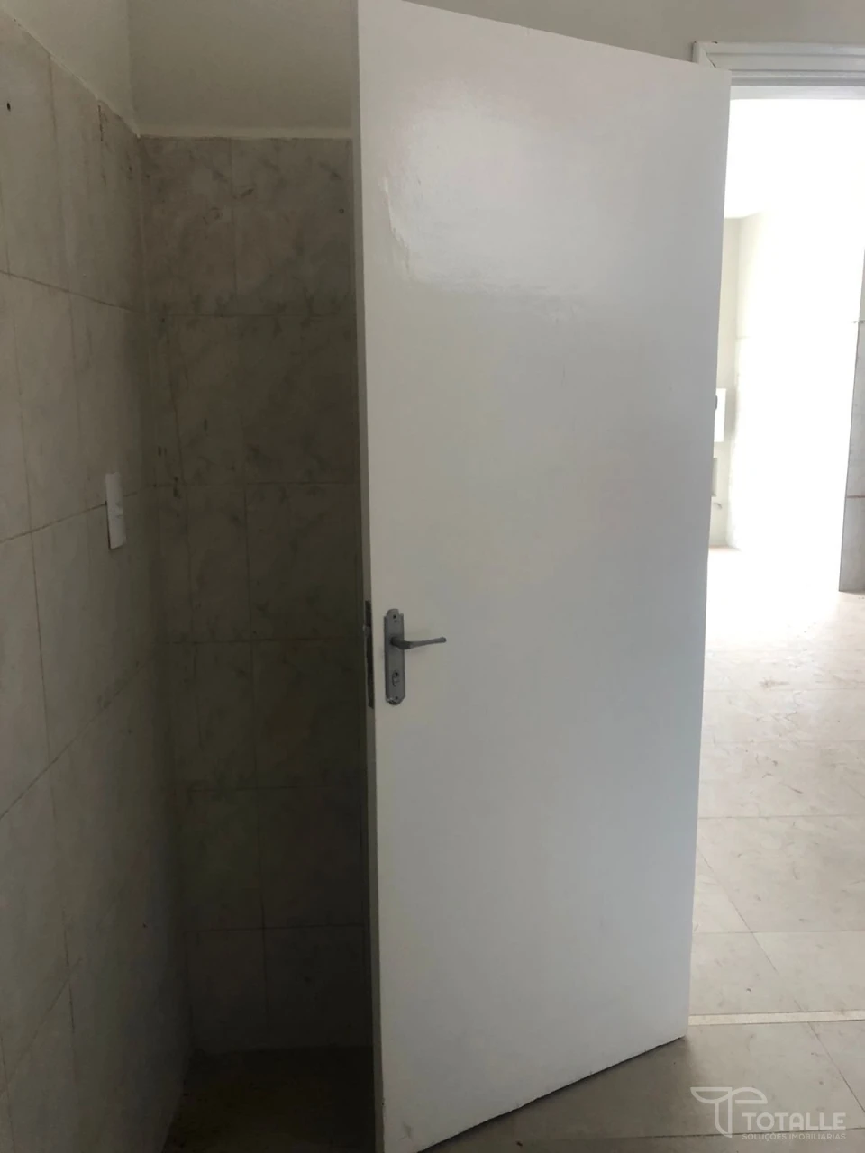 Imagens do imóveis Aluga-se Sala Comercial