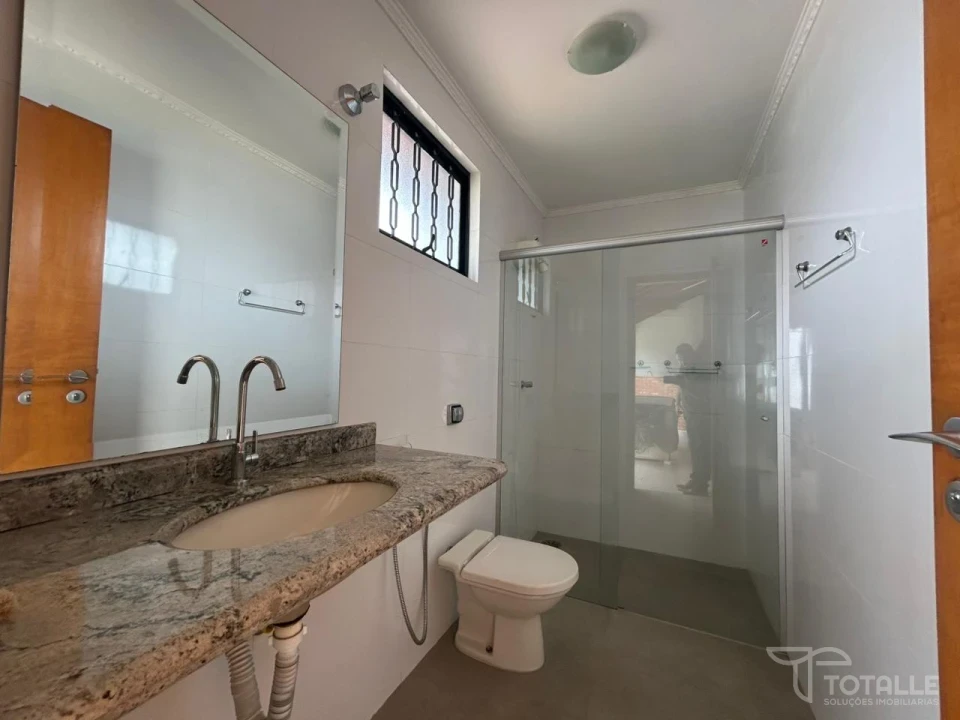 Imagens do imóveis Casa à Venda no Jardim Shangrilla