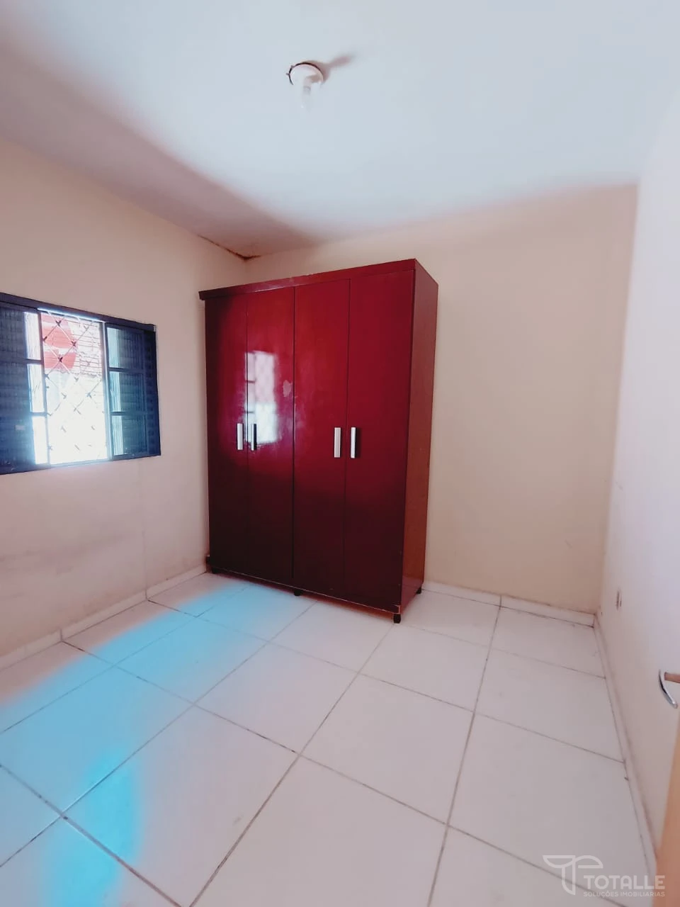 Imagens do imóveis Aluga-se Kit net no Jd del Rey