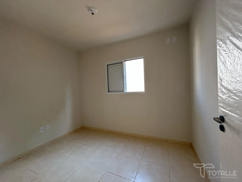 Imagens do imóveis Aluga-se Casa no Condimínio Levitti I