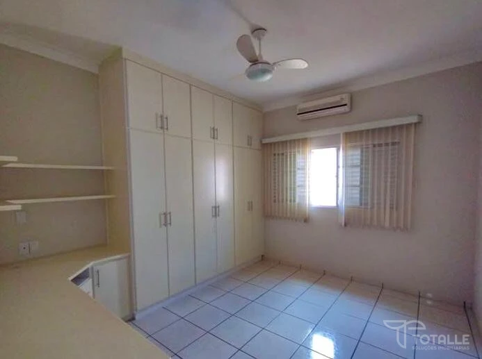 Imagens do imóveis Casa À Venda Parque Residencial Oliveira Penápolis